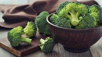 Brokoli (Brassica oleracea) i da li treba da jedemo puno brokolija?