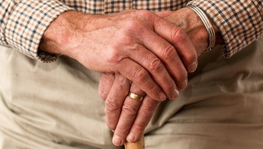 Šta je Parkinsonova bolest i koji su simptomi?